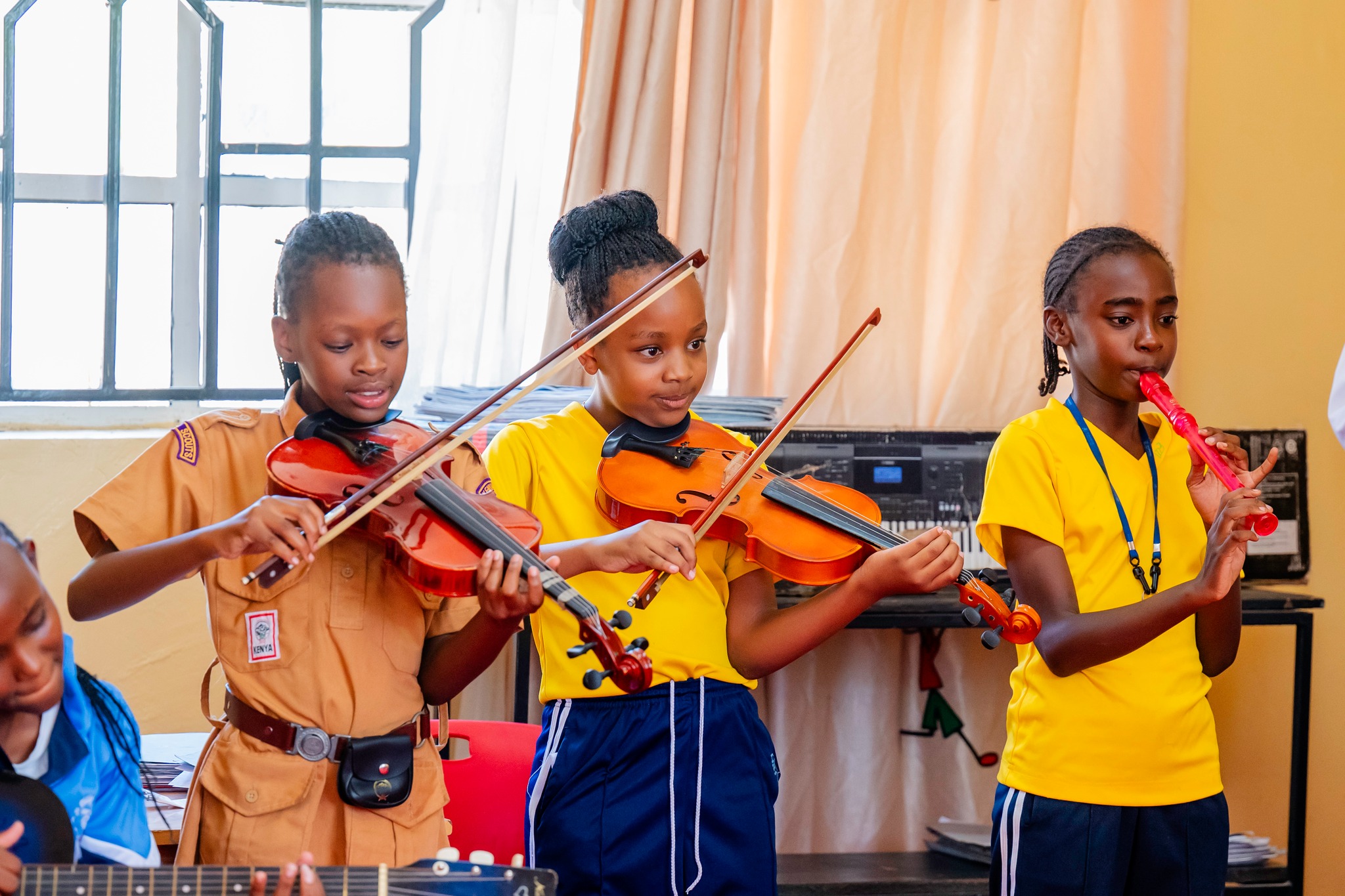 MUSIC INSTRUMENTS G7-G9